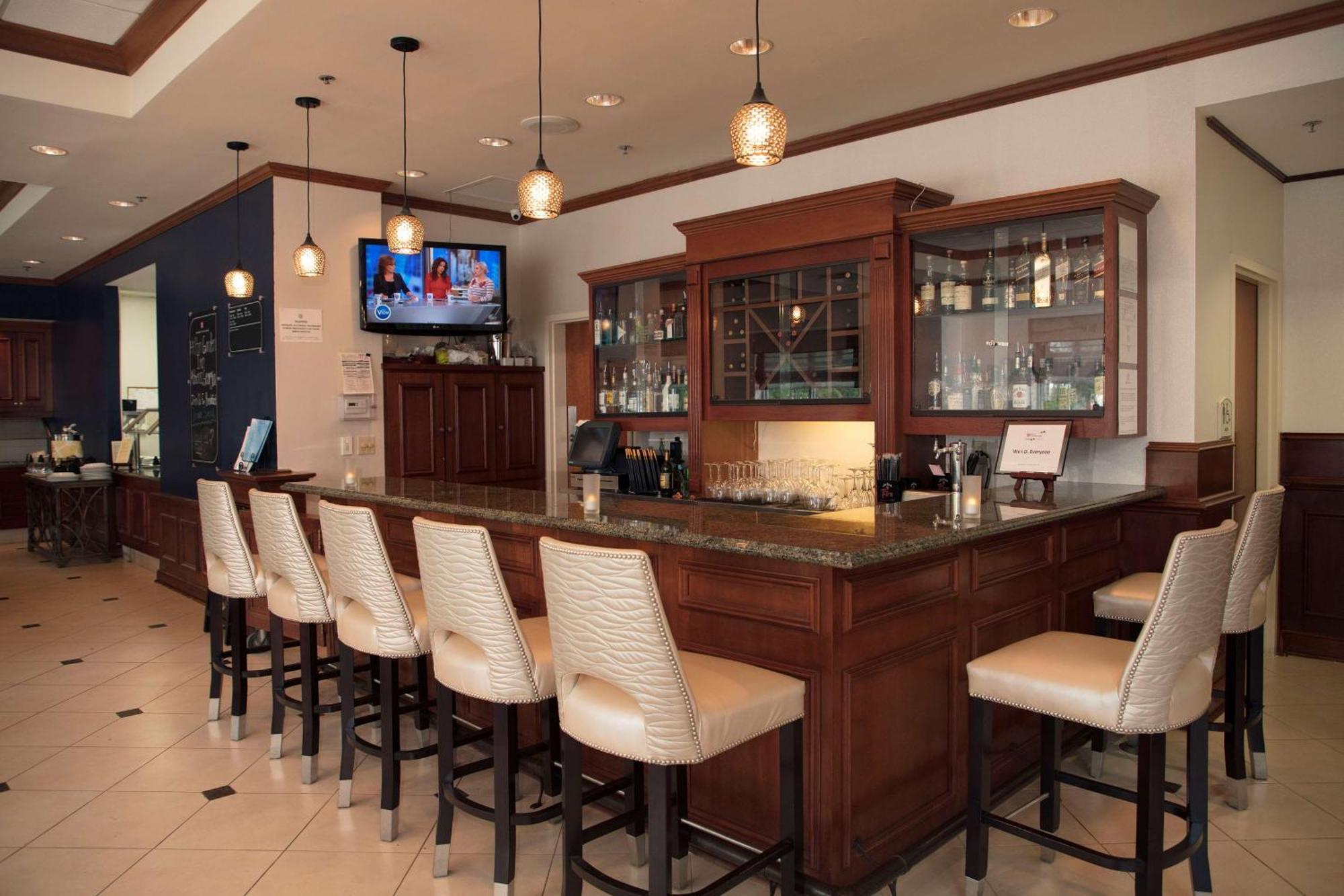 Courtyard By Marriott Athens Downtown Hotel Bagian luar foto