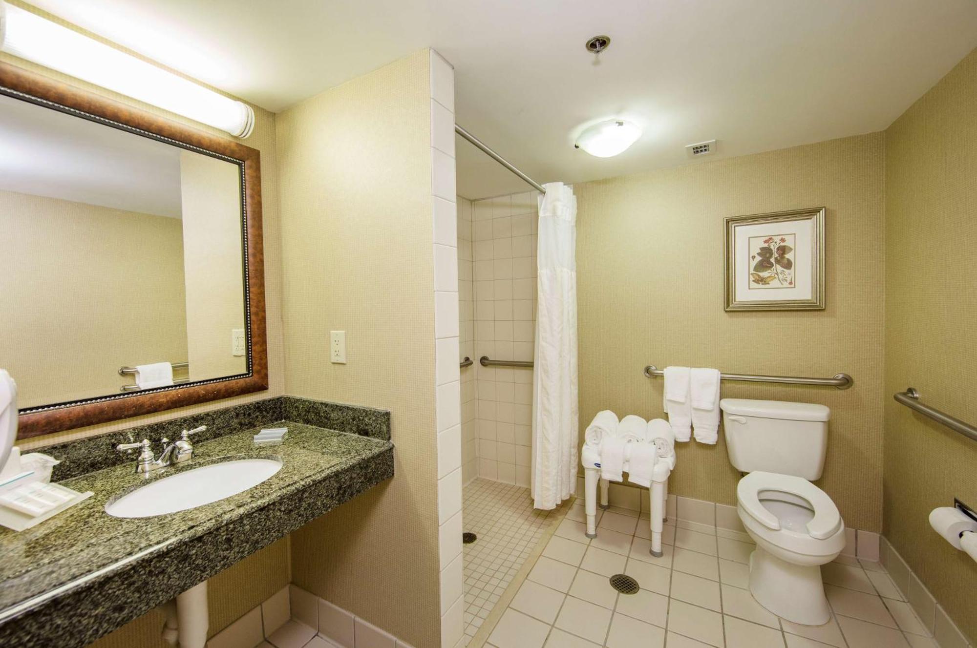 Courtyard By Marriott Athens Downtown Hotel Bagian luar foto