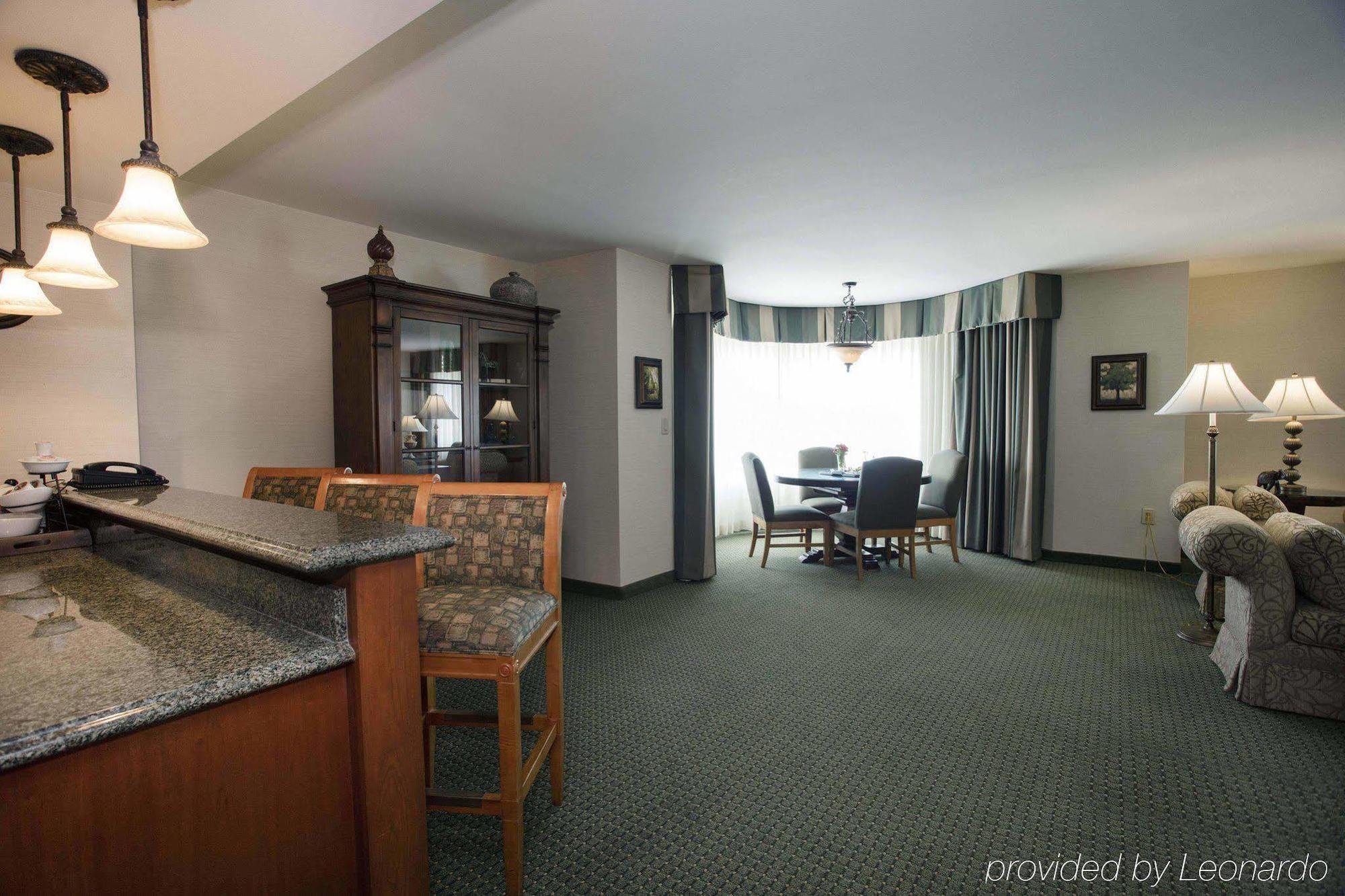 Courtyard By Marriott Athens Downtown Hotel Bagian luar foto