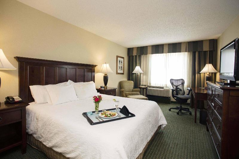 Courtyard By Marriott Athens Downtown Hotel Bagian luar foto