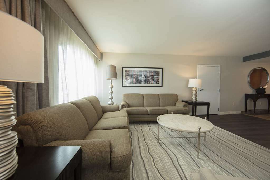 Courtyard By Marriott Athens Downtown Hotel Ruang foto
